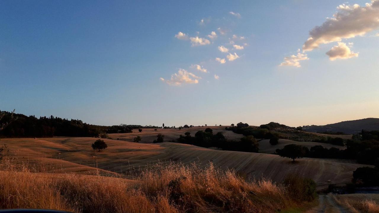 Podere Pievina Delle Corti - Dimora Di Campagna Sinalunga Luaran gambar