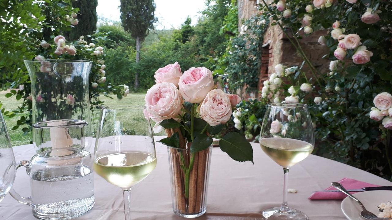 Podere Pievina Delle Corti - Dimora Di Campagna Sinalunga Luaran gambar